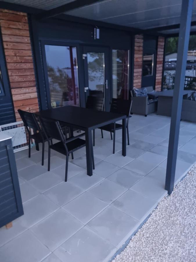 Hipo Camp Mobil Home Arta Pakoštane エクステリア 写真